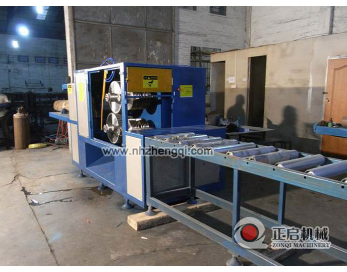 越南客戶加工直徑35CM機(jī)