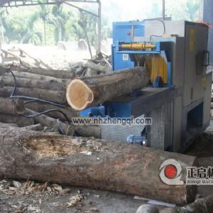 海南島鋸橡膠木25機加工現(xiàn)場