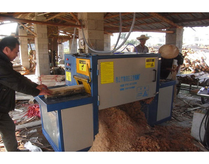 廣西-賀州-桐仁-原木多片鋸加工現(xiàn)場(chǎng)