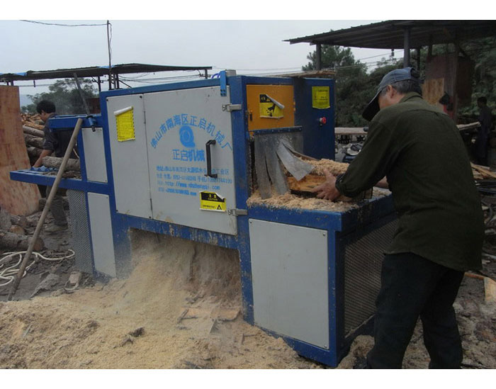 廣西省-南寧市-安吉-圓木多片鋸250型加工現(xiàn)場(chǎng)